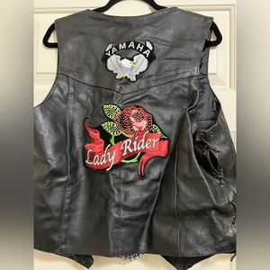 Woman’s Leather adjustable vest size 46 (44 bust) snap chains removable